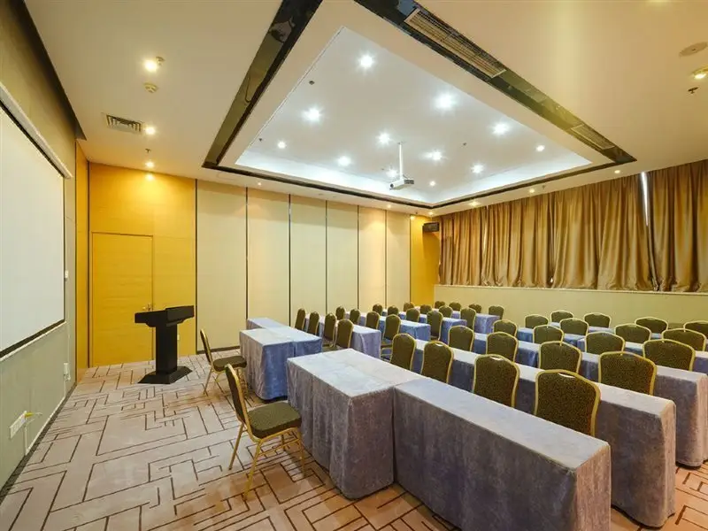 Уси: Home Inn (Jiangyin Middle Chengjiang Road)