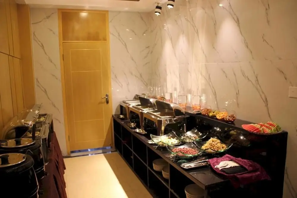 Кайфын: Kaifeng Wangjiao Spring Hotel