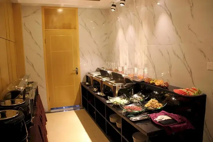 Кайфын: Kaifeng Wangjiao Spring Hotel