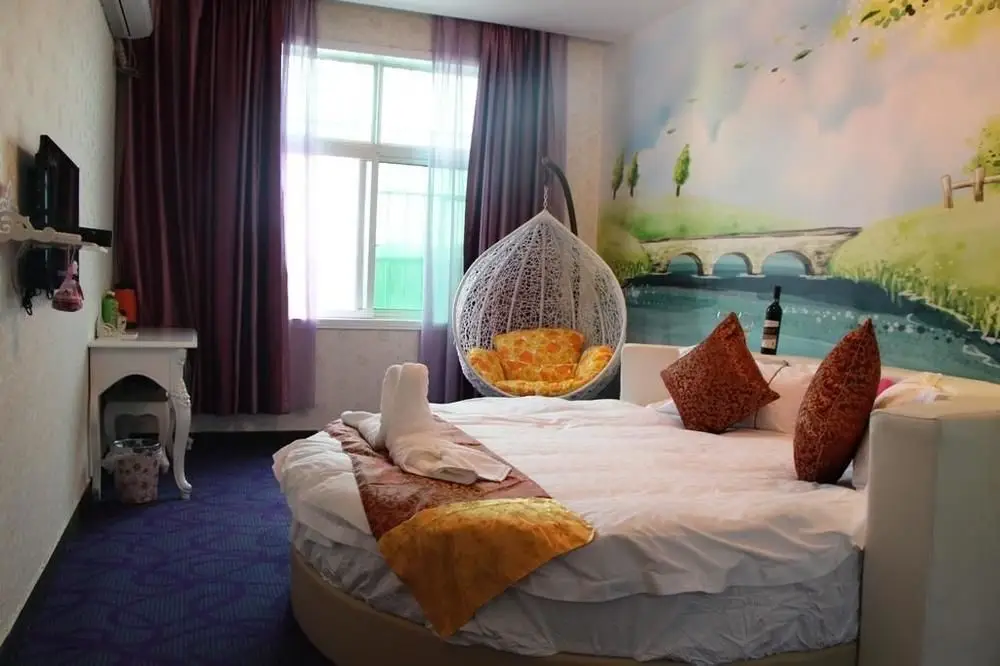 Чжэнчжоу: Zhengzhou Love Theme Hotel