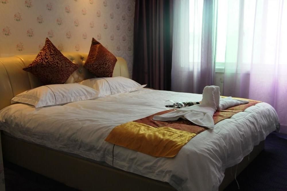 Чжэнчжоу: Zhengzhou Love Theme Hotel