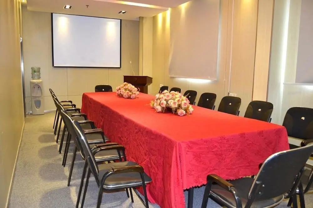 Чжанцзяган: Motel168 Zhangjiagang Changan Middle Road