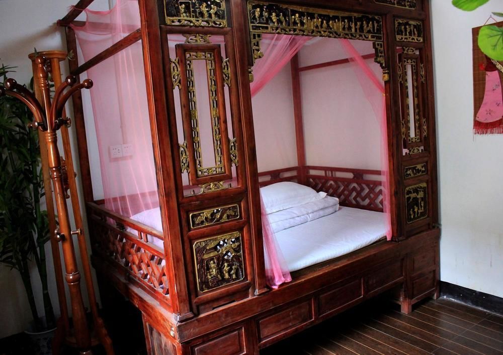 Цзясинь: Xitang Inn
