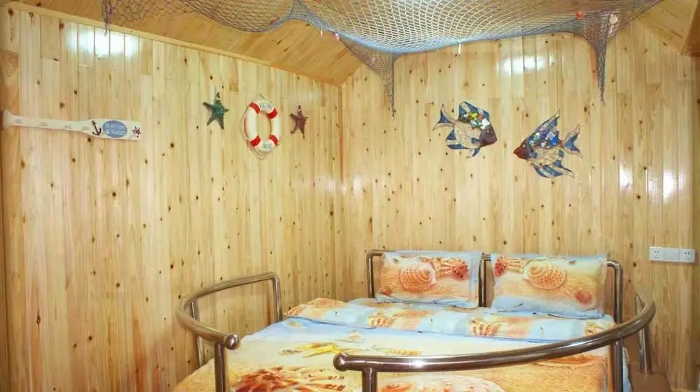 Сянси: Happy Utopia B&B (Fenghuang Ancient City Nanhua Branch)
