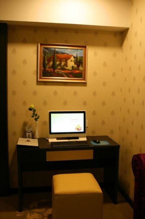 Чжэнчжоу: Shengting Business Hotel Zhengzhou International Exhibition Center