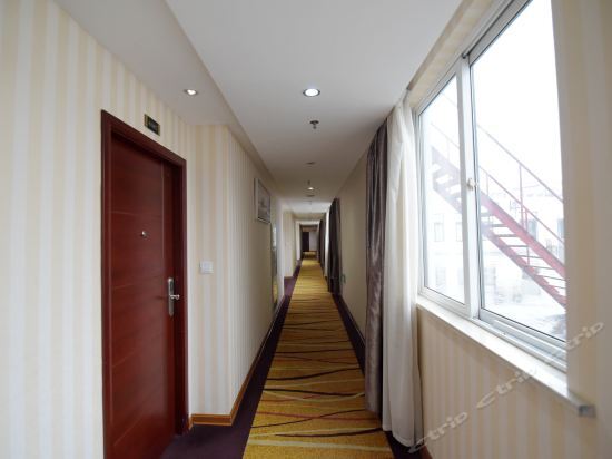 Dongfang Huating Business Hotel — фото 1