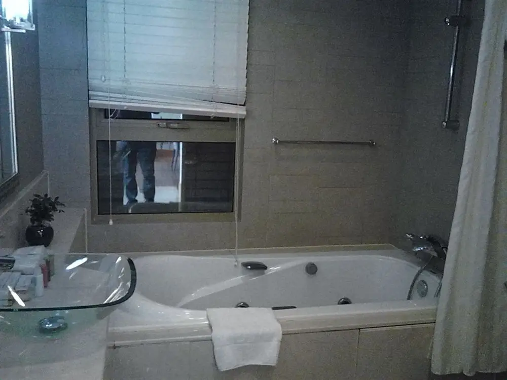 Чаншу: ACME Serviced Apartment