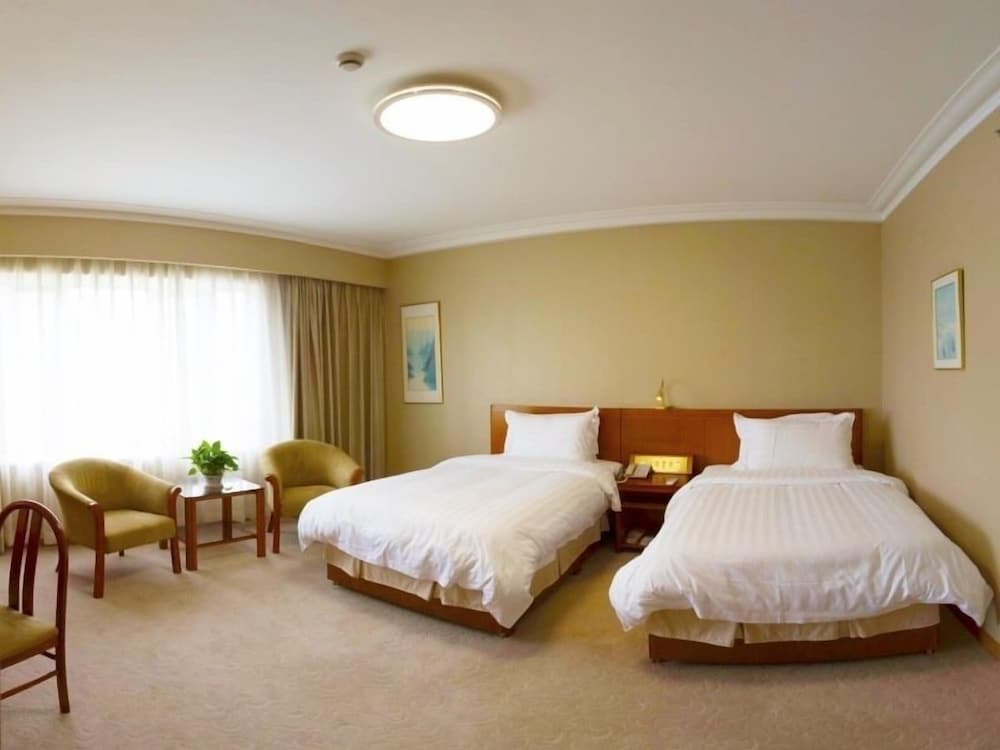 Шанхай: GreenTree Eastern Shanghai Hongqiao Airport LongBai Hotel