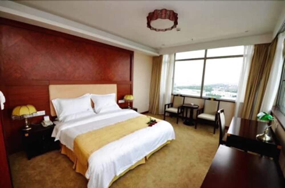 Шанхай: Shanghai Qishan Hotel