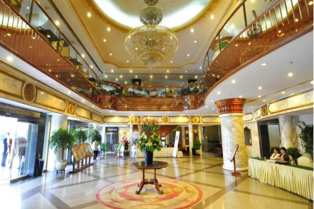 Куньмин: Kunming Hotel