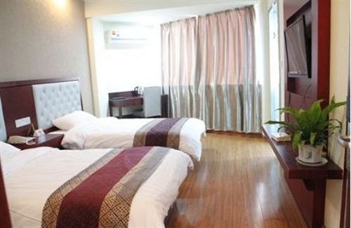Хуайань: Super 8 Hotel Huai An Central Bus Station