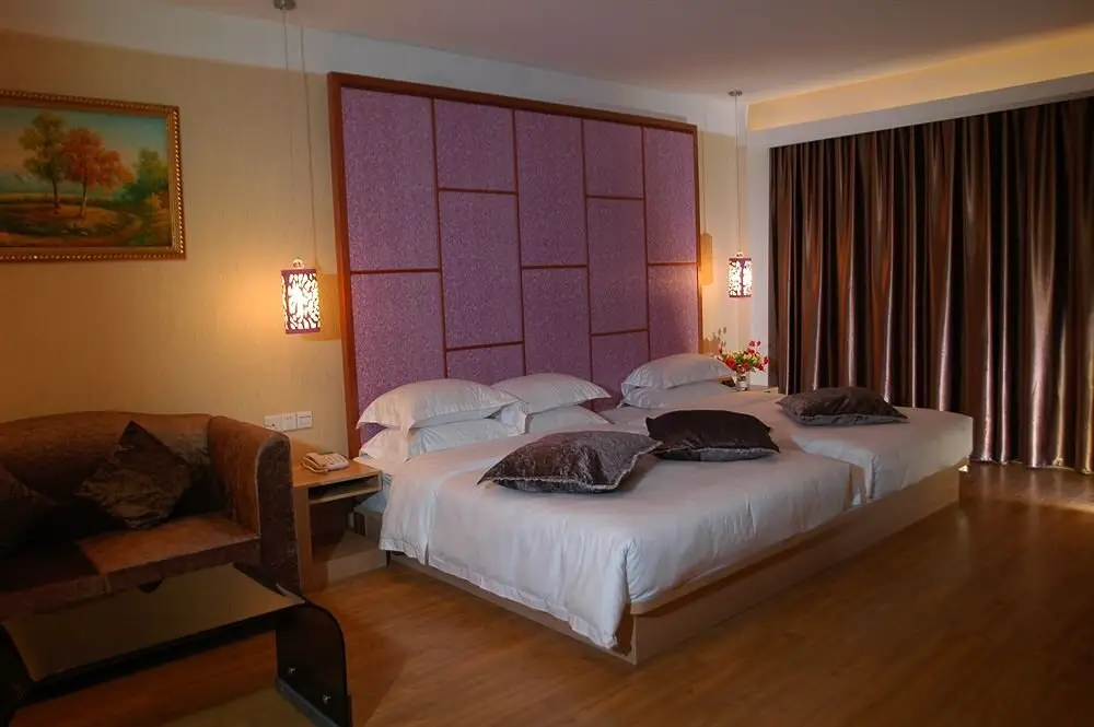 Home Club Hotel Nanhai Branch — фото 1
