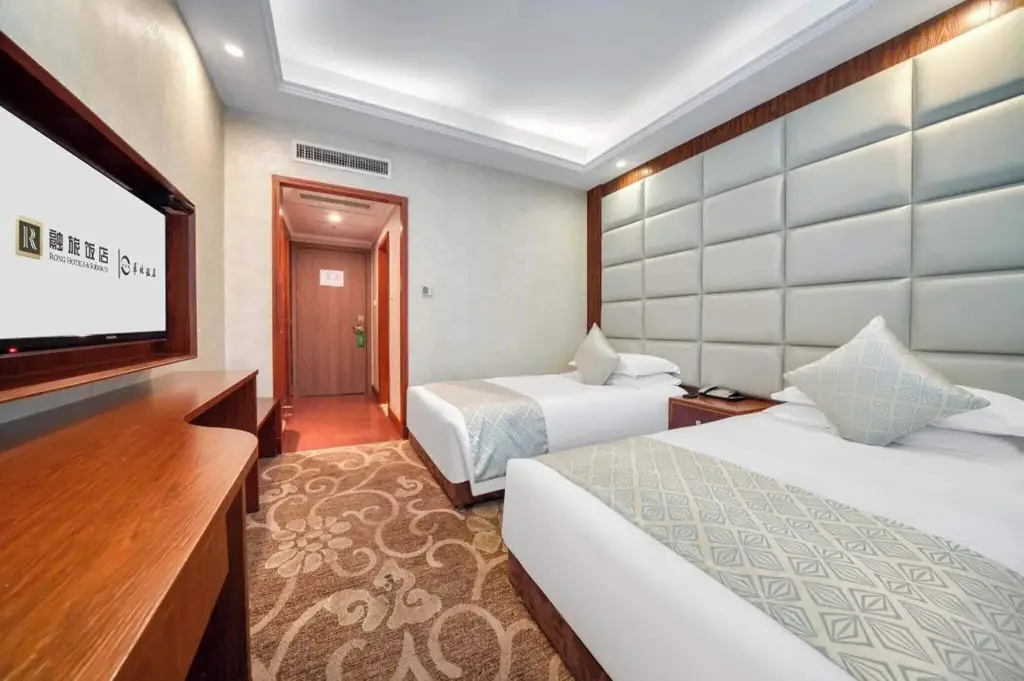 Ханчжоу: Huabei Hotel on West Lake