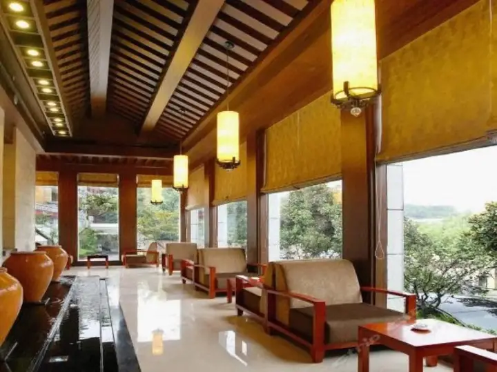 Ханчжоу: Huabei Hotel on West Lake