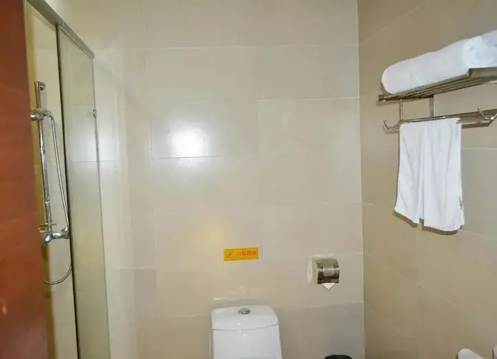 Шэньчжэнь: Home Inn Shenzhen Pinghu Huanan City