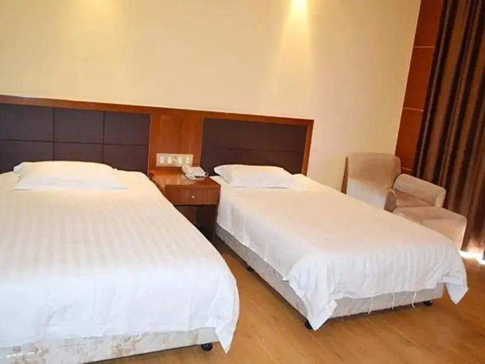 Шэньчжэнь: Home Inn Shenzhen Pinghu Huanan City