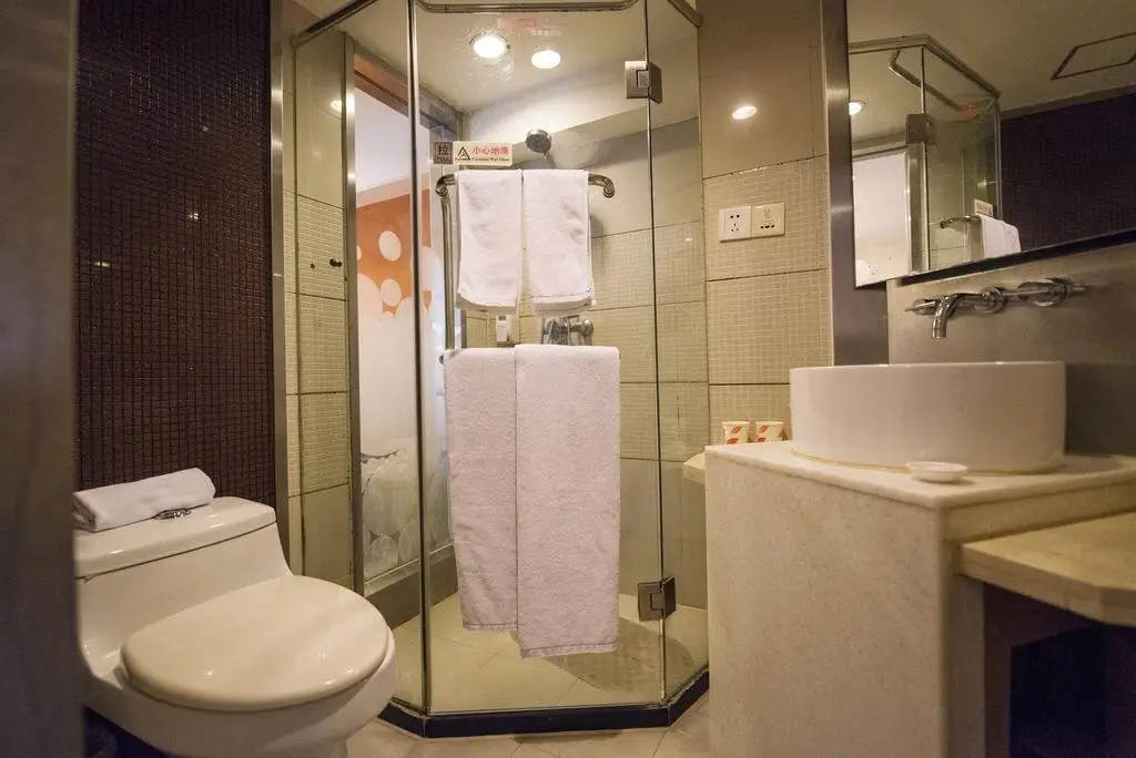 Ухань: Motel Wuhan Qingnian Road Metro Station