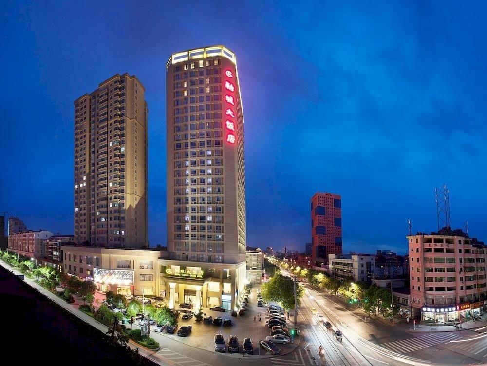 Rongcheng Hotel — фото 1