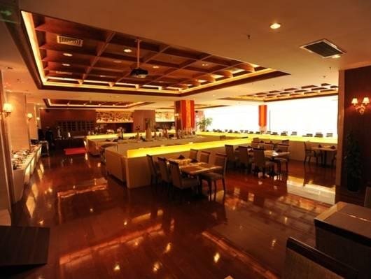 Наньтун: Cosmic GuangDong International Hotel