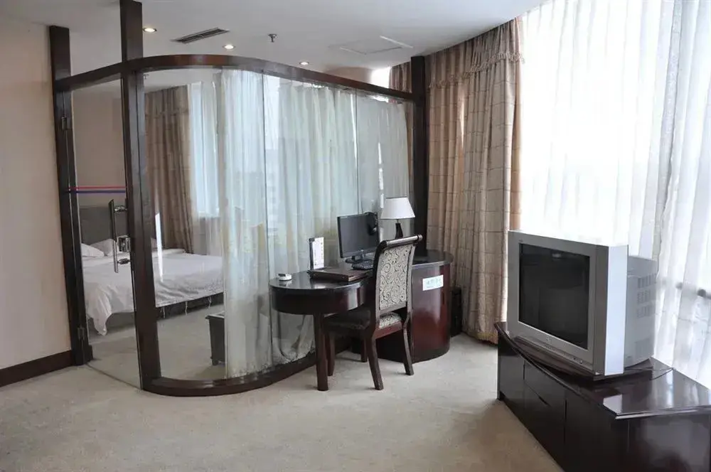 Циндао: Metropolo Qingdao Chengyang Municiple Government