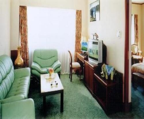 Даньдун: Hanting Hotel Dandong Yalu River