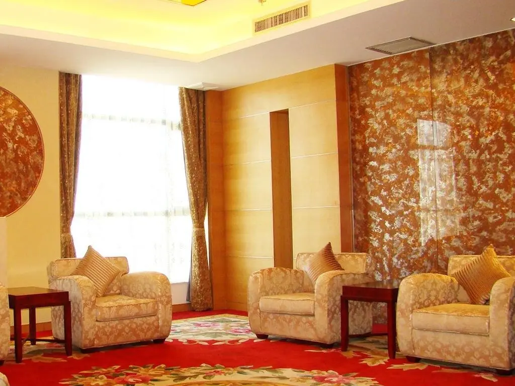 Юйлинь: Rising Dragon International Hotel