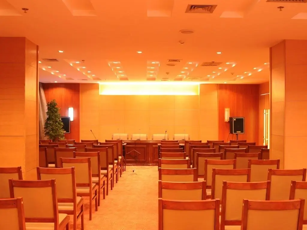 Юйлинь: Rising Dragon International Hotel