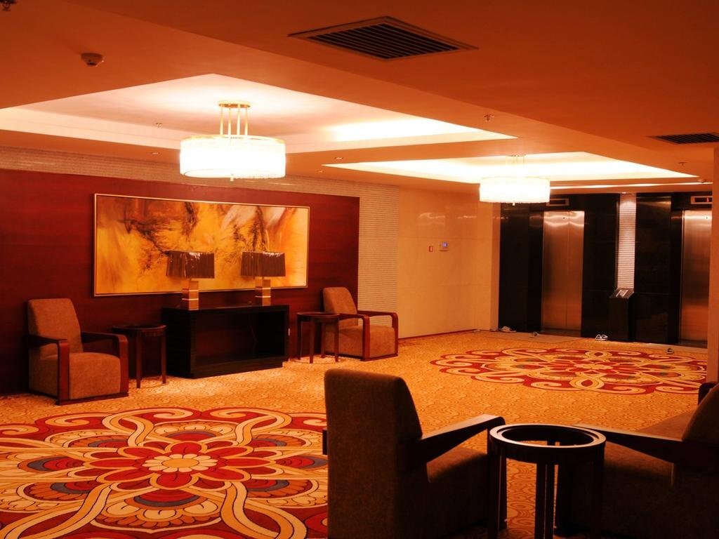 Юйлинь: Rising Dragon International Hotel