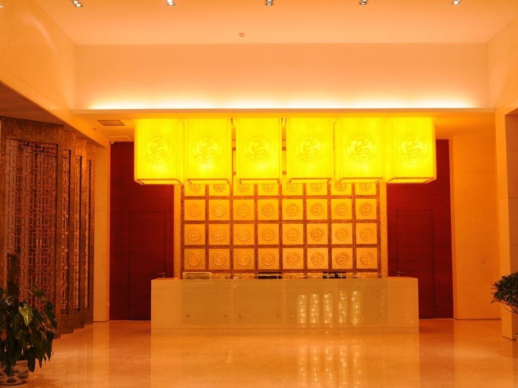 Юйлинь: Rising Dragon International Hotel