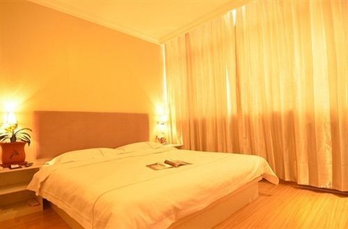 Пекин: Super 8 Hotel Beijing Lai Guang Ying