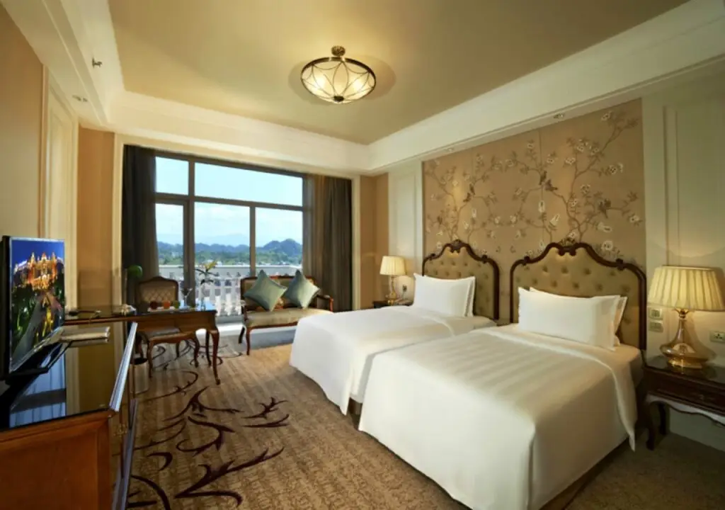 Хуаншань: Howard Johnson Macrolink Plaza Huangshan