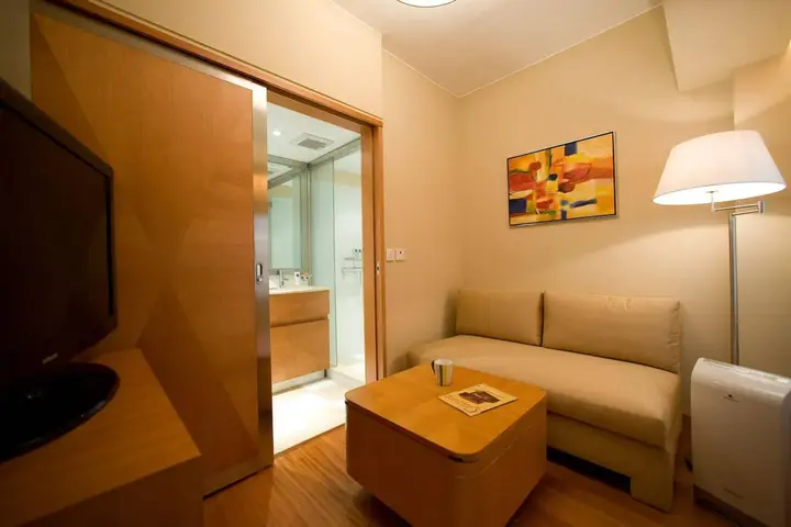 Гонконг: CHI Residences 314