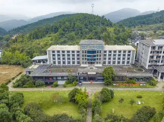 Чунцин: Jindaoxia Liangjiang Holiday Hotel