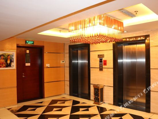 Лиаоченг: Zheng Tai He East Hotel