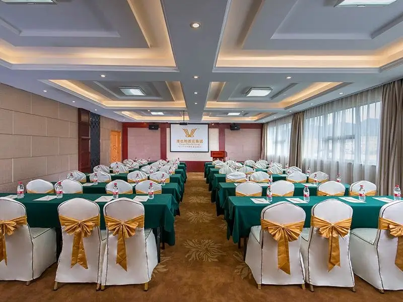 Ханчжоу: Vienna Hotel Hangzhou Fuyang