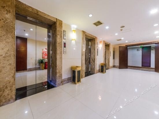 Хэнъян: Hollyear Hotel