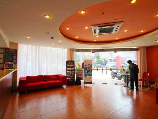 Шанхай: Super 8 Hotel Shanghai Zhong Shan North Road Lan Tian