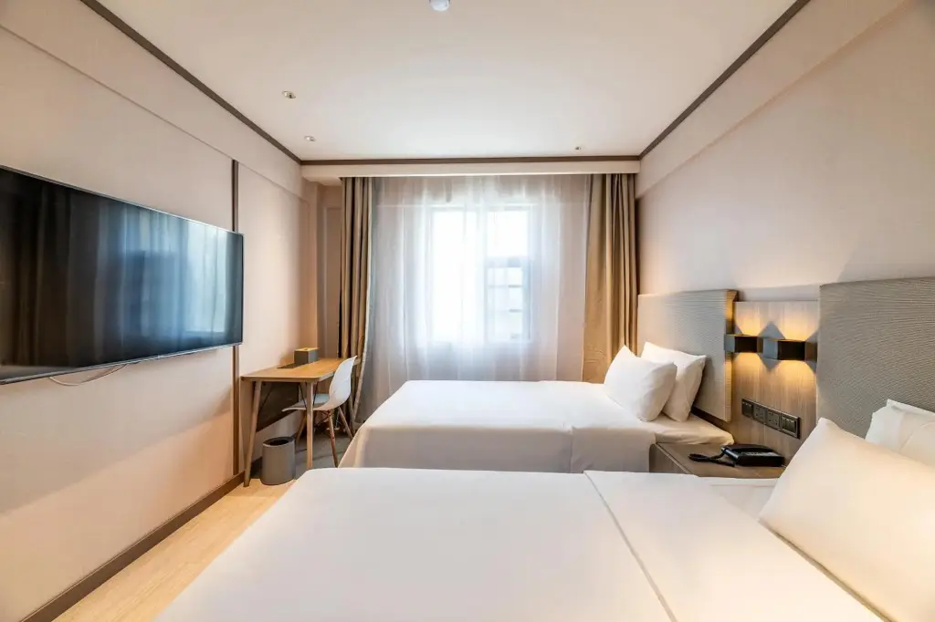 Ухань: HanTing Hotel (Wuhan Wuchang Railway Station Qiyimen)