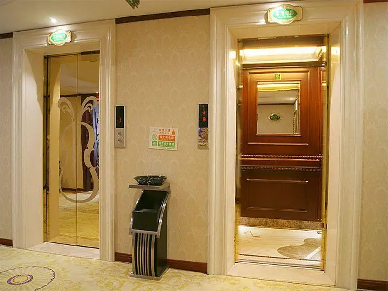 Шанхай: Vienna Shanghai International Tourism And Resorts Zone Xiupu Road Branch