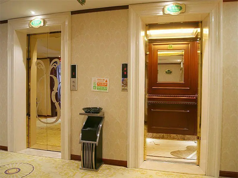 Шанхай: Vienna Shanghai International Tourism And Resorts Zone Xiupu Road Branch