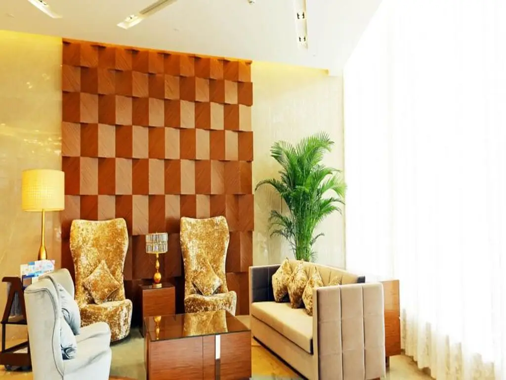 Шэньчжэнь: Shenzhen Baoan PLUS Gems Cube Hotel