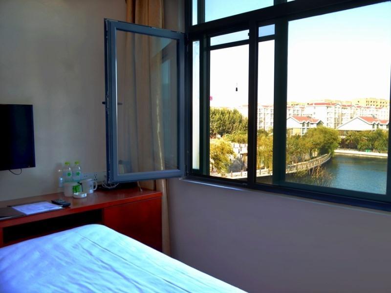 Циндао: GreenTree Inn Qingdao Jiaozhou Bus Terminal Station Haier Avenue Express Hotel