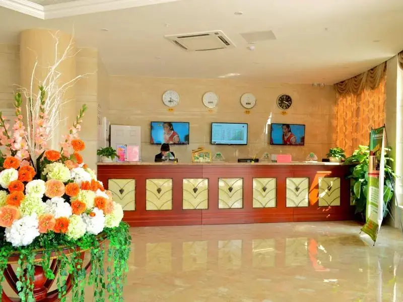 Циндао: GreenTree Inn Qingdao Jiaozhou Bus Terminal Station Haier Avenue Express Hotel