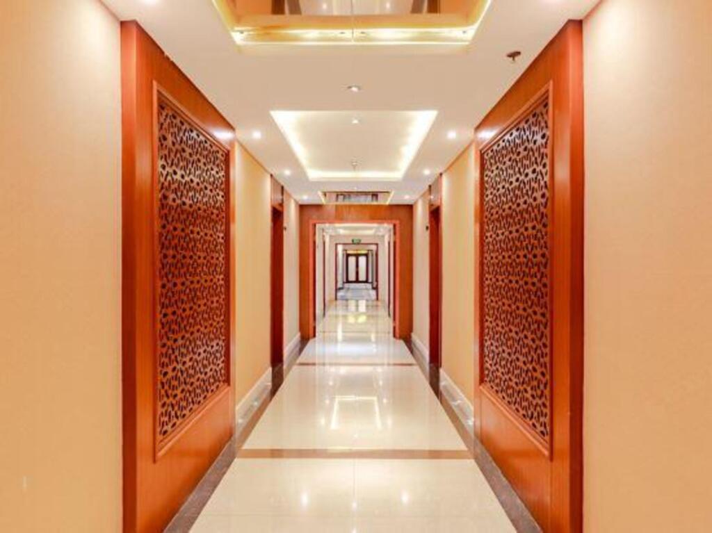 Хэфэй: Grand Hotel Overseas Traders Club