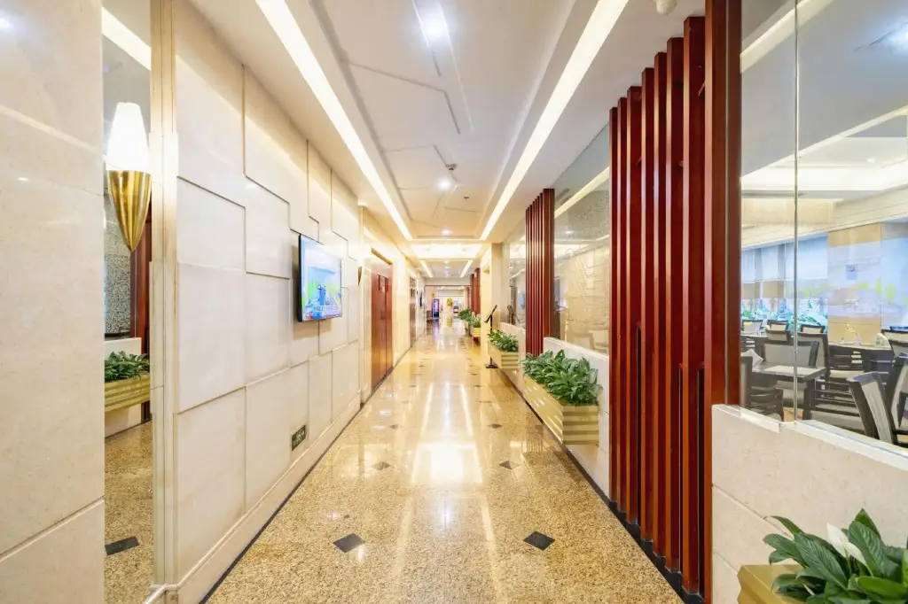 Мяньян: Changhong International Hotel