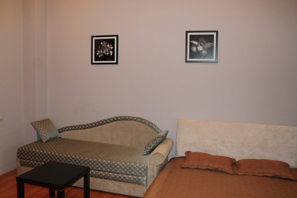 Москва: Pafos Na Kurskoy Guest House