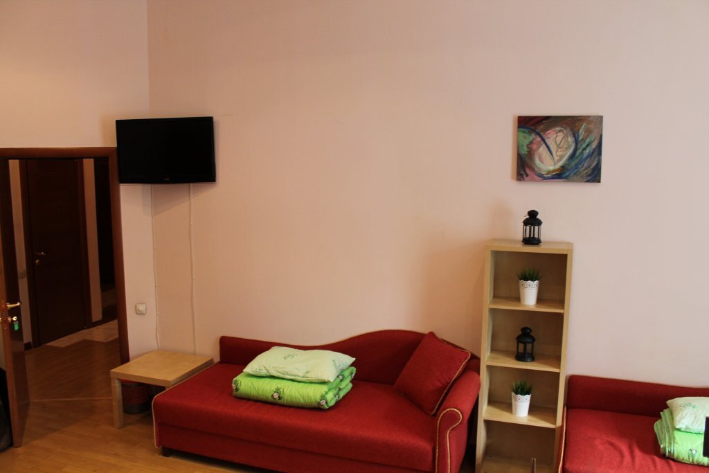 Москва: Pafos Na Kurskoy Guest House