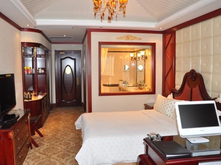 Таншань: Jinjiang Grand Hotel