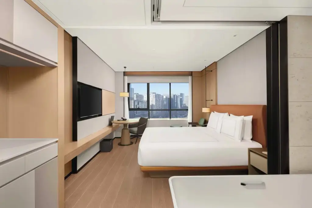 Пекин: Swissôtel Beijing Hong Kong Macau Center