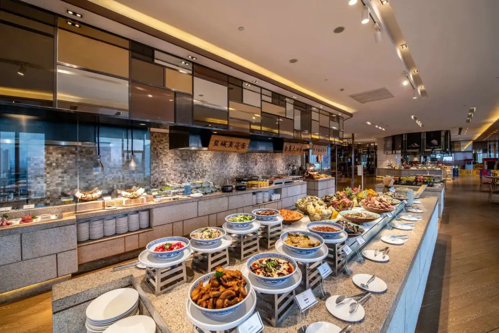 Яньчэн: Golden Eagle Summit Hotel Yancheng
